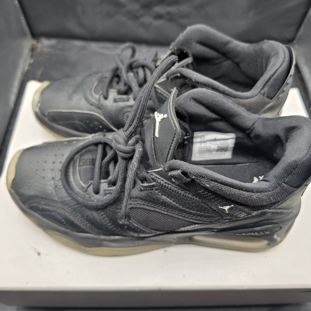 Nike Blackโ and Cream Men's Sneakers